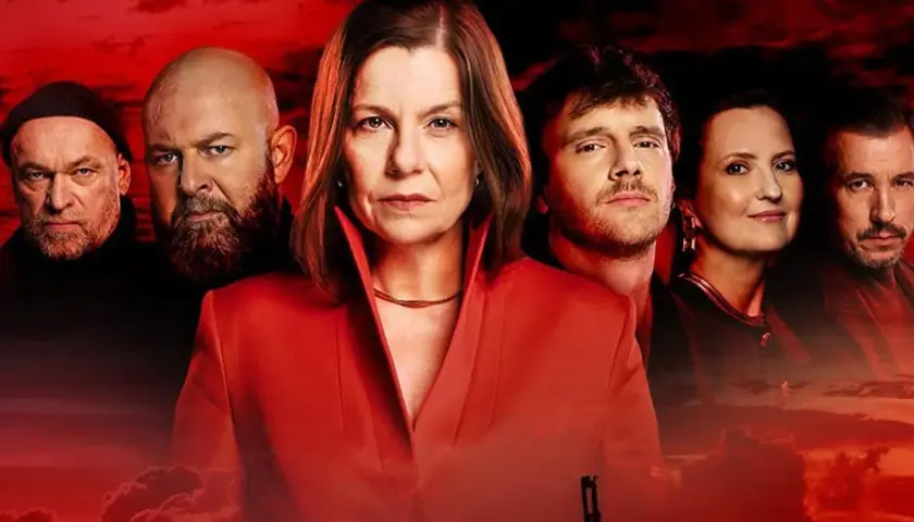 Krew z krwi: czy będzie 4 sezon? Obsada serialu w dramatycznym ujęciu na tle czerwonego nieba.